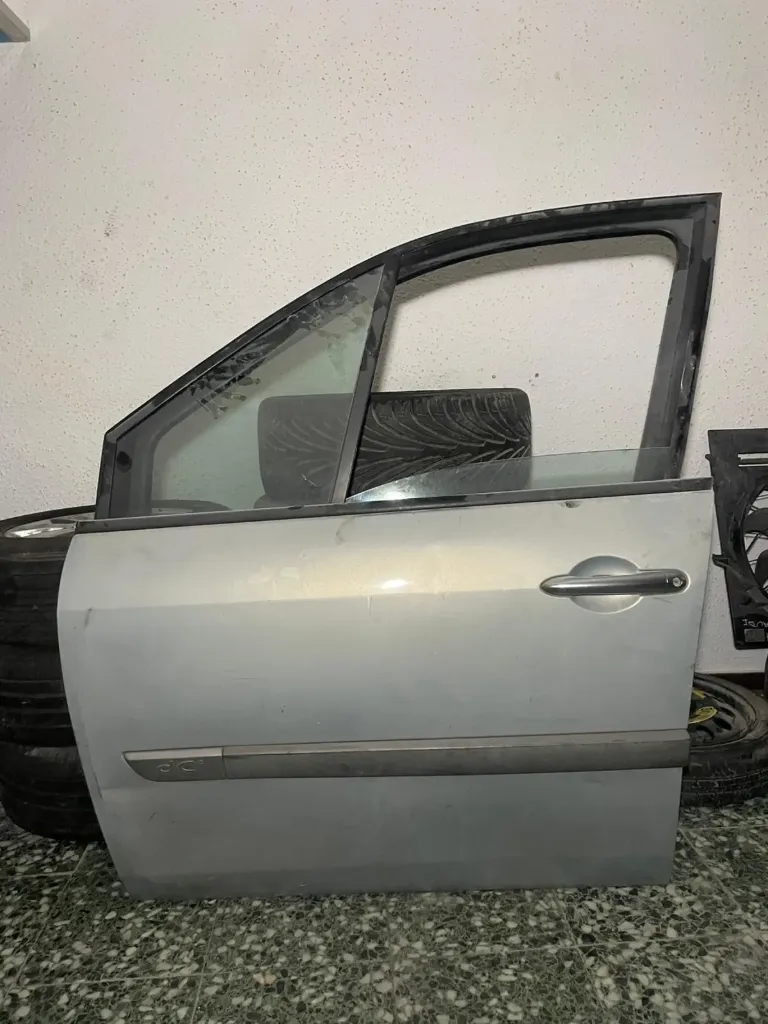 PUERTAS DELANTERAS RENAUL SCENIC 1.5 DCI AÑO 2003